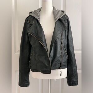 JACK BY BB DAKOTA Women’s Black Faux Leather Gray Detachable Hood Moto Jacket